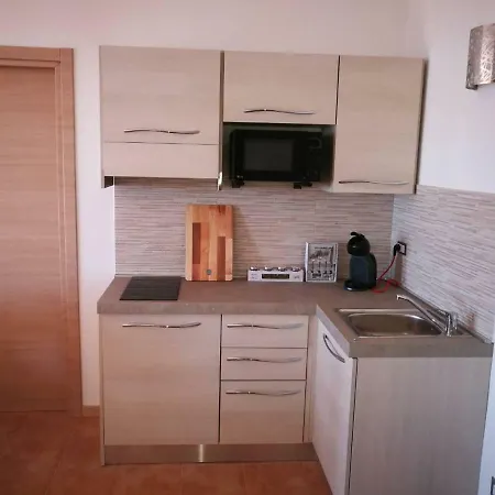 Black & White Apartment *